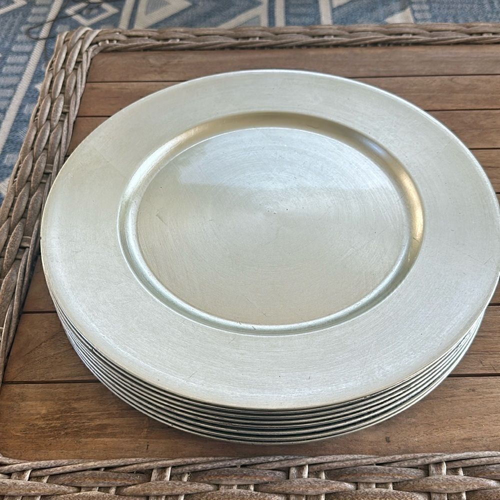 World Market Classic Design Decorative Plastic Charger Plates 14” Round, (4)